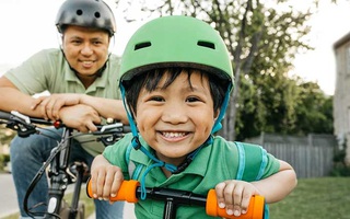 Nếu có con trai, bạn nhất định phải dạy con 3 điều quan trọng này nếu muốn con nên người