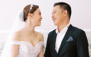 Khi Đông Nhi - Ông Cao Thắng làm lễ cưới tưng bừng, Giang Hồng Ngọc cũng tung hình cưới cùng chồng và con trai