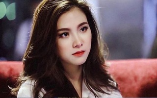 Người phụ nữ nóng bỏng bước vào quán khiến cả hội bạn quay ra xuýt xoa, tôi nghẹn đắng khi thấy cô ấy tiến đến nói 1 câu
