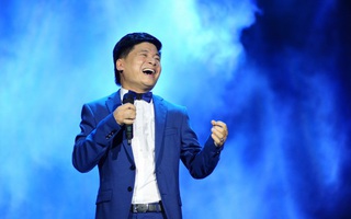 NSƯT Tấn Minh hội ngộ đàn em Đông Hùng trên sân khấu Hà Nội 