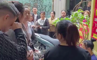 Bún ngan Nhàn nổi tiếng với thương hiệu "bún chửi" khiến khách hàng nổi đóa, suýt ẩu đả với nhân viên xấc xược, thái độ của chủ quán mới thật khó hiểu