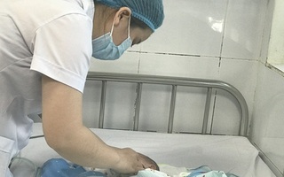 Hà Nội: Bệnh nhi nhập viện ồ ạt vì cúm A và ô nhiễm không khí