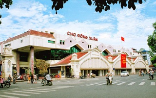 Chợ đầu mối lớn nhất Hà Nội đã tràn ngập đồ khô, bánh kẹo, mứt Tết