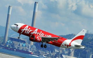 Sạc dự phòng nổ trên máy bay của hãng Air Asia làm bỏng cả tay, chân và mông của hành khách Trung Quốc