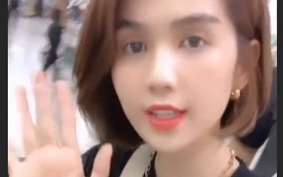 Dùng đồ hiệu kiểu Ngọc Trinh: Sắm túi 22 triệu để đựng tôm khô, muối ớt rồi "thầu" luôn cả nem chua