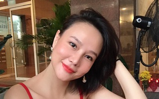 Dương Yến Ngọc lại gây bức xúc vì có hành vi kém sang với Tân Hoa hậu Hoàn vũ Khánh Vân 