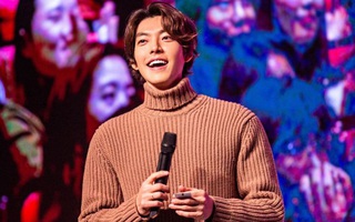 Kim Woo Bin trong fanmeeting: Đẹp trai ngời ngời sau 2 năm trị bệnh, xúc động nhất là hành động này của nam diễn viên