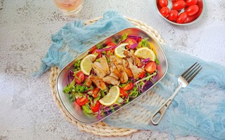 Bữa trưa tôi chỉ cần món salad này là đủ no đến chiều mà lại cực ngon