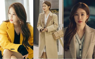 Trở thành "thư ký" của Lee Dong Wook, Yoo In Na mặc đẹp và sang chảnh tới mức biến công sở thành sàn diễn trong "Chạm vào tim em"