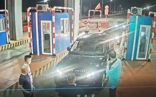 Bắt quả tang 3 học sinh ném đá vào phương tiện lưu thông trên cao tốc