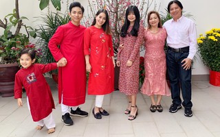 Khánh Thi khoe ảnh gia đình sum họp ngày Tết, nhưng mẹ chồng của cô mới là người gây chú ý