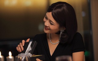 Chồng cũ mời đám cưới, tôi trang điểm, ăn diện lộng lẫy rồi trao cho họ món quà nhỏ nhưng đủ khiến cô dâu chao đảo (P1)