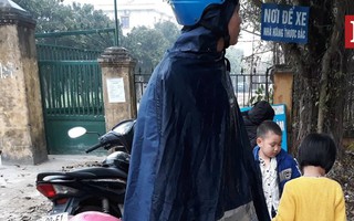 Làng quê Bắc Ninh đảo lộn vì hàng nghìn trẻ lên Hà Nội khám sán lợn