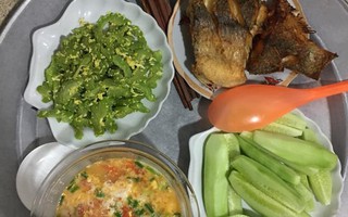 Khoe mâm cơm 4 món vẫn bị chê "chả có gì ăn", nàng dâu đành ngậm ngùi nhận lỗi khi được chỉ ra loạt lý do