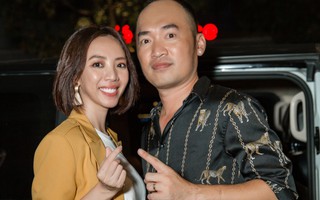 Thu Trang - Tiến Luật liên tục công khai thể hiện tình cảm giữa sự kiện đông đúc