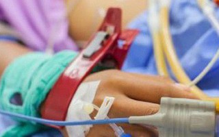 Nữ bệnh nhân bị nhân viên bệnh viện cưỡng hiếp tập thể