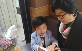 Chị em không biết khóc hay cười với câu chuyện mẹ trẻ cãi lời đặt tên Quân cho con, liền bị bà ngoại từ mặt