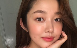 Còn trẻ thì có thể lơ là nhưng ngoài 30 tuổi, bạn rất nên bổ sung 3 bước skincare này để da đẹp thách thức thời gian 
