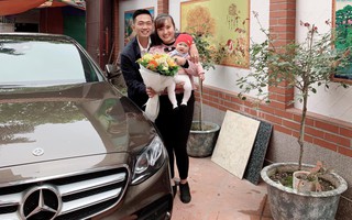 Chân dung mẹ bỉm chẳng phải "chân dài" hay hot girl vẫn được chồng yêu chiều, tặng quà 8/3 là chiếc Mercedes 2,5 tỷ