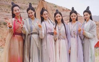 Chị em cổ trang bây giờ "tân thời" quá, chẳng bù cho lứa mỹ nhân ngày xưa mỗi người mỗi vẻ!