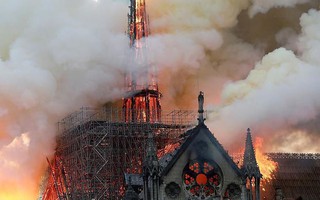 Sáu câu hỏi xung quanh vụ cháy nhà thờ Đức Bà Paris