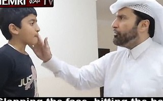 Clip sốc: Nhà xã hội học gây tranh cãi khi dạy đàn ông cách đánh vợ không phạm pháp mà vẫn thể hiện sức mạnh của người chồng trong gia đình