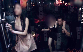 Lan truyền bức ảnh "bằng chứng" hot girl T. A tái xuất, váy hồng xúng xính đi bar dù tin đồn clip nóng chưa tan?