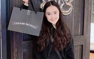 Bạn gái Duy Mạnh chứng tỏ đẳng cấp Rich Kid: Đi đến đâu "vung tiền" mua hàng hiệu đến đó, sắm phụ kiện cũng phải nghìn đô