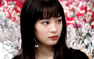Lôi kéo hẳn soái ca cùng đi đám cưới người yêu cũ, nhưng vừa nhìn thấy cô dâu chú rể, tôi giật thót mình vì bất ngờ