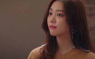 Hết "tiểu tam" lại đến "tiểu tứ" đồng loạt tuyên chiến, vợ cao tay ngồi nhìn cả đôi giằng xé, không quên hắt cho chồng một cốc nước