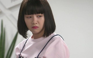 Vợ "trẻ con" ngày đầu làm dâu đã khiến cả nhà một phen xanh mặt
