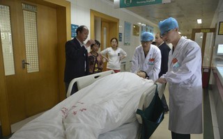 Chàng trai 28 tuổi phát hiện mình mắc ung thư dạ dày khi sắp kết hôn, biết nguyên nhân khiến ai cũng bất ngờ
