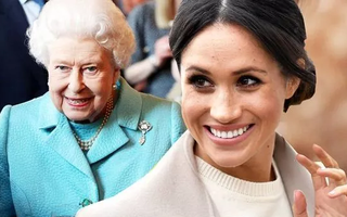 Người hâm mộ tin rằng em bé Sussex đã chào đời vì hành động bất thường này của Nữ hoàng Anh đối với cháu dâu Meghan