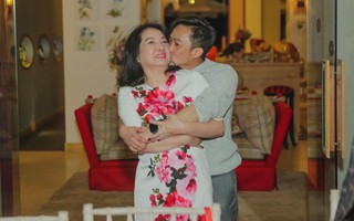 Thay vì nói lời yêu thương Đàm Thu Trang như thường lệ, Cường Đô La giờ lại ngọt ngào với một người phụ nữ khác