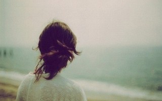 Nực cười, nhà thông gia yêu cầu mẹ tôi phải tránh mặt trong ngày đón dâu để con gái họ đàng hoàng bước vào nhà chồng