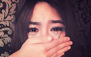Đêm tân hôn, chồng thản nhiên để một tấm ảnh trên giường cưới rồi bảo tôi xuống đất nằm
