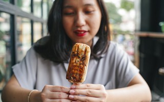 Ăn thử kem sữa tươi trân châu đường đen đang "hot" từ Nam ra Bắc, liệu có hấp dẫn như quảng cáo?