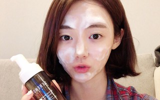 Đừng mắc 10 sai lầm này nếu không muốn hại làn da ngay từ bước rửa mặt 
