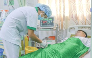 4 người trong gia đình ở Sóc Trăng bị ong đốt nặng: Bác sĩ chỉ cách sơ cứu mà ai cũng cần nhớ