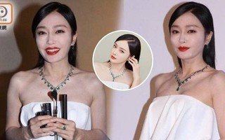 Thêm 1 mỹ nhân bị make up hại như "trát bột mì" lên mặt, ảnh không photoshop đáng sợ đến nhường này!