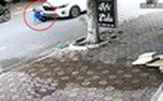 Dùng ô tô đâm gãy chân đối thủ chỉ vì... chiếc điện thoại