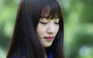 Chồng ơi, giàu có làm gì khi mà đến cái ôm chúng ta cũng tiết kiệm với nhau?