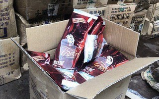 Bắt giữ 8.000 que kem Trung Quốc nhập lậu