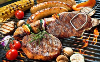 Chuyên gia cảnh báo món ăn khoái khẩu gây ung thư cực nhanh
