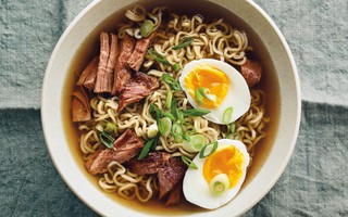 Người đàn ông 31 tuổi bị ung thư dạ dày do ăn thứ này thay cơm trong thời gian dài