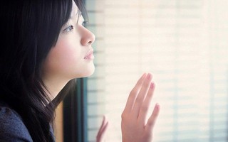 Nghe tin Song-Song ly hôn, tôi khóc cạn nước mắt mà chồng lại nói một câu khiến trái tim tôi rướm máu