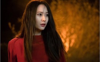 Vợ nôn thốc nôn tháo vì thai nghén, chồng thấy vậy lại buông một câu khiến em trào nước mắt