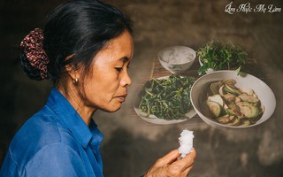 "Ẩm thực mẹ làm": Giữa đầy rẫy thị phi, có một kênh Vlog nhẹ nhàng đến nao lòng, khiến ai xa quê cũng thổn thức