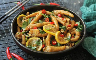 Tôi học được công thức làm chân gà trộn chua cay, làm cả kí mà dọn ra hết ngay trong 1 nốt nhạc!