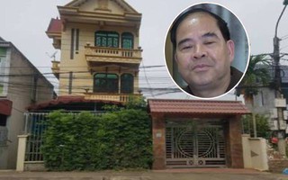 Vụ dâm ô nhiều nam sinh ở Phú Thọ: Được tại ngoại, bị can Đinh Bằng My tự "giam mình" trong nhà?